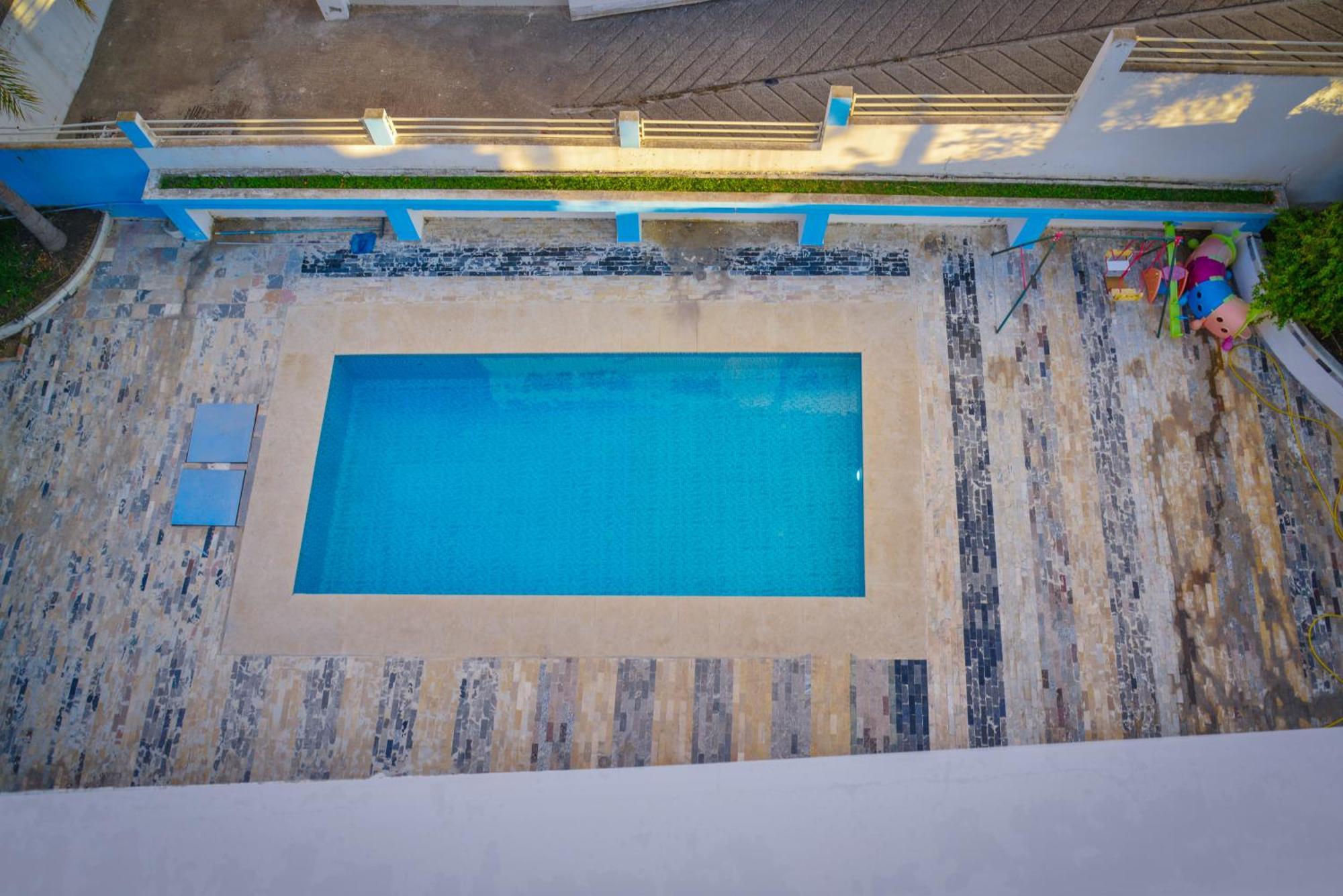 Free Zone Hotel Gzennaia Exterior photo