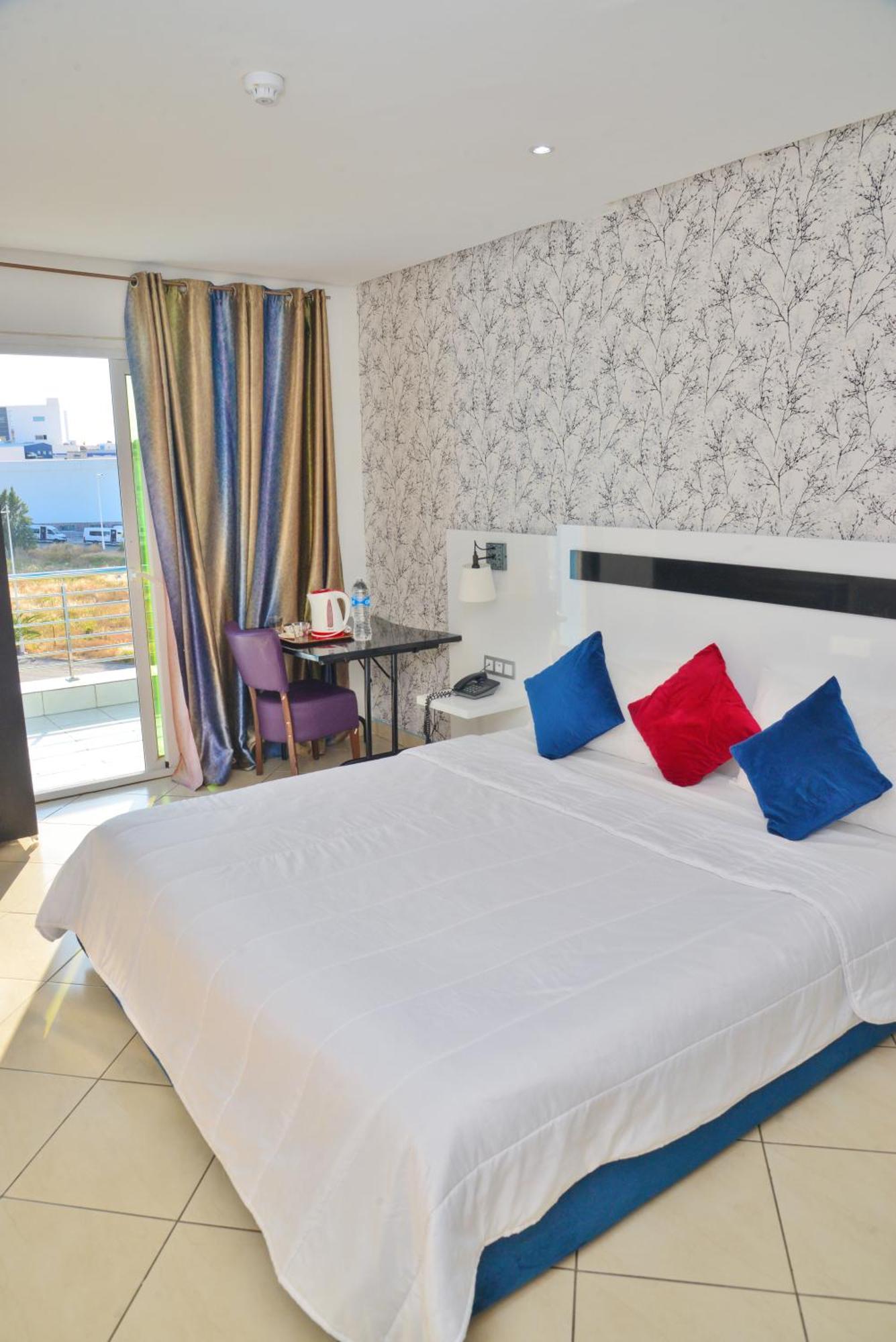 Free Zone Hotel Gzennaia Exterior photo