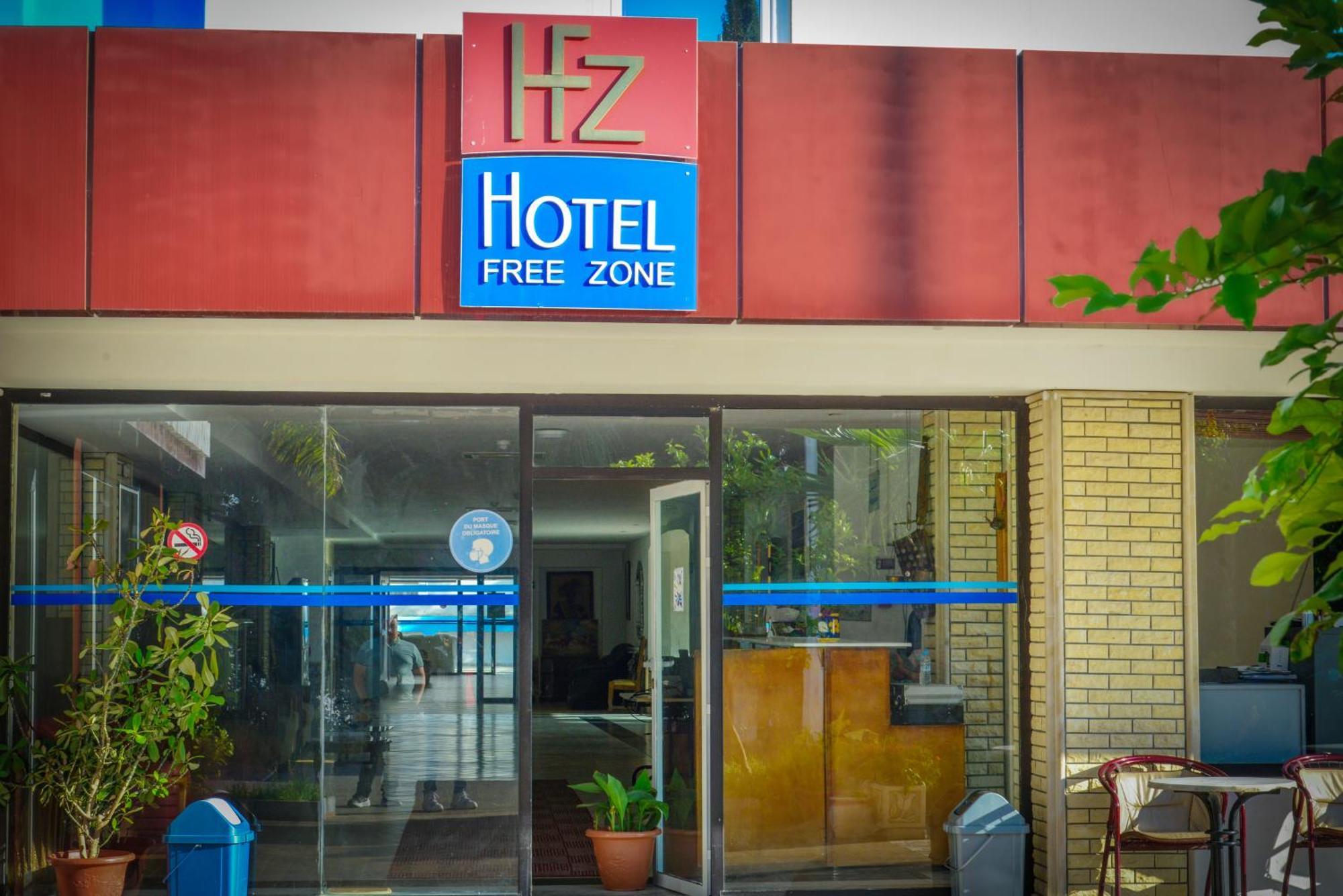 Free Zone Hotel Gzennaia Exterior photo